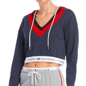 Tommy Hilfiger Cropped Hoodie